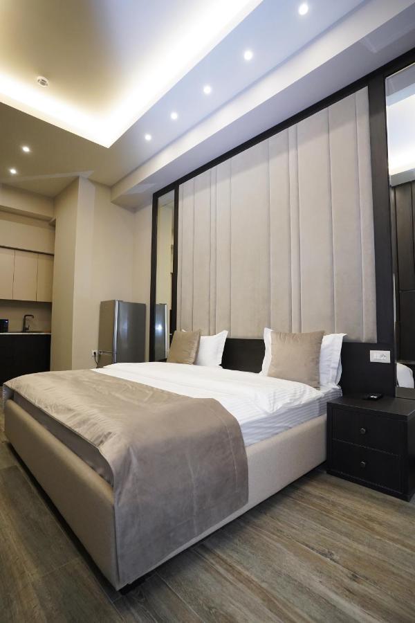 Soho Hotel City Centre Jerevan Buitenkant foto