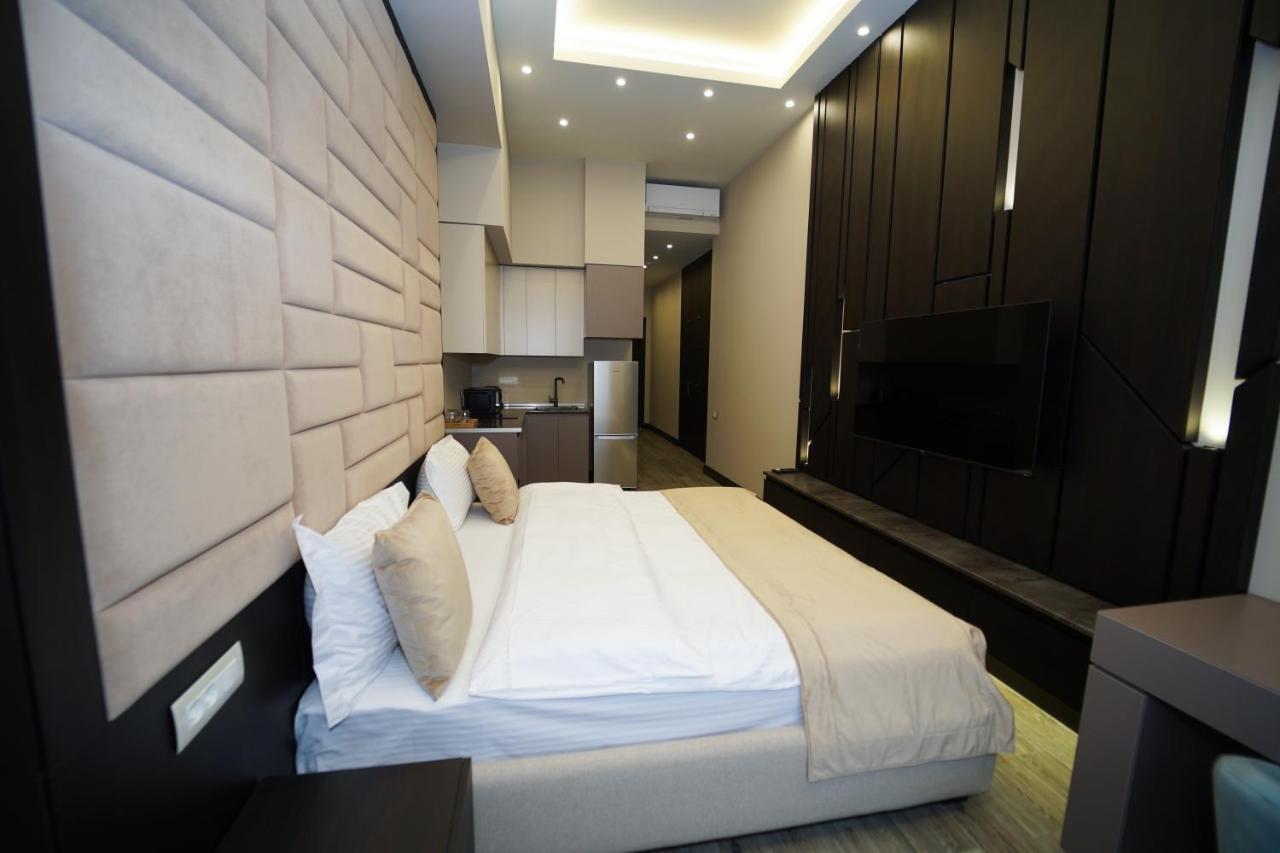 Soho Hotel City Centre Jerevan Buitenkant foto