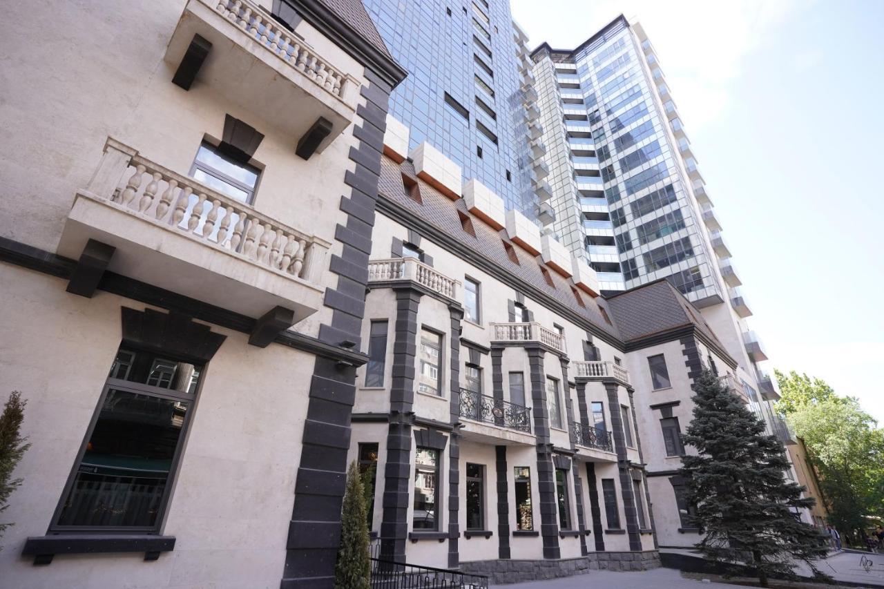 Soho Hotel City Centre Jerevan Buitenkant foto