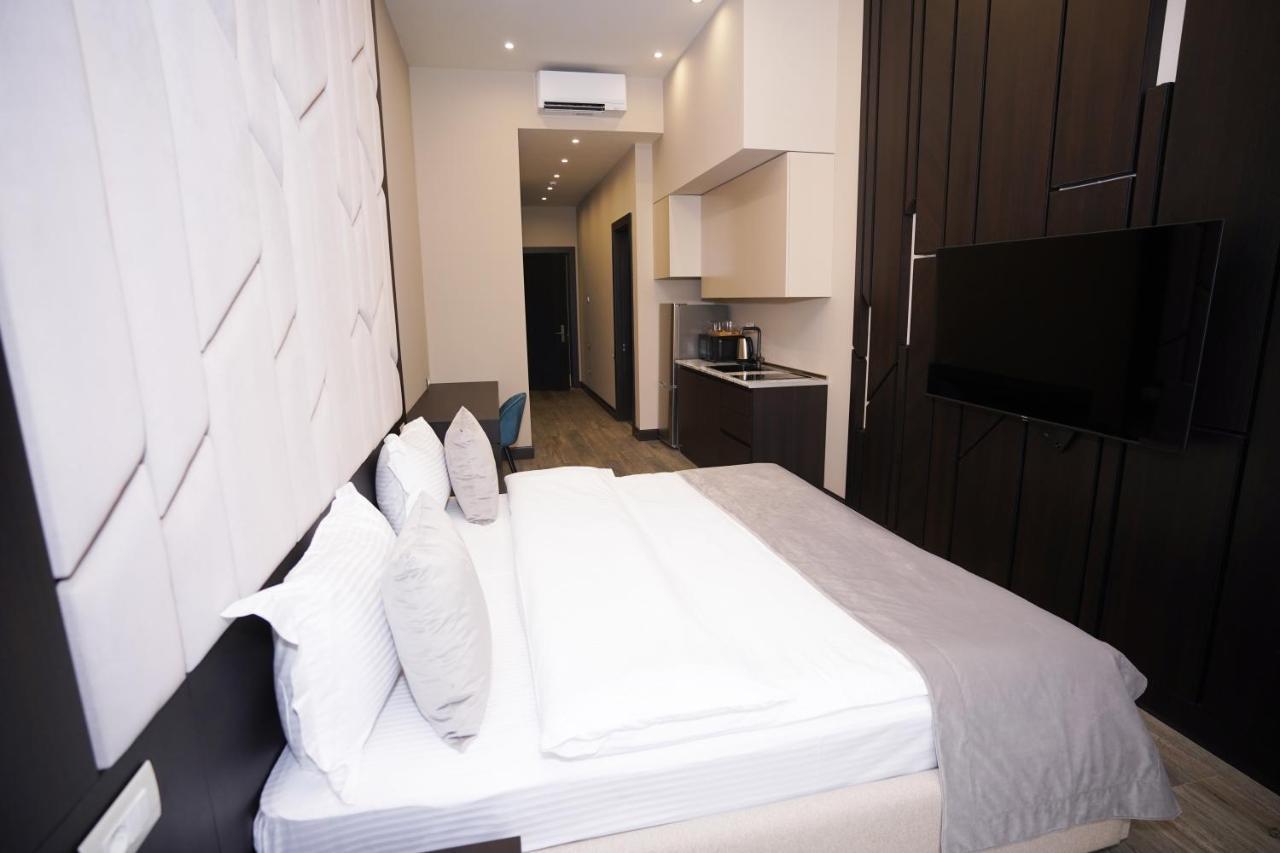 Soho Hotel City Centre Jerevan Buitenkant foto