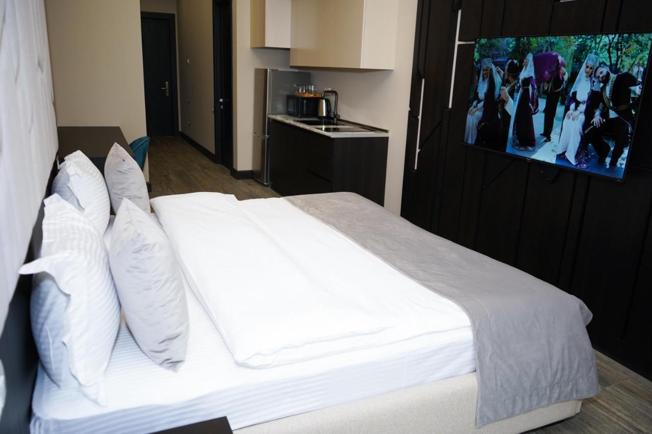 Soho Hotel City Centre Jerevan Buitenkant foto