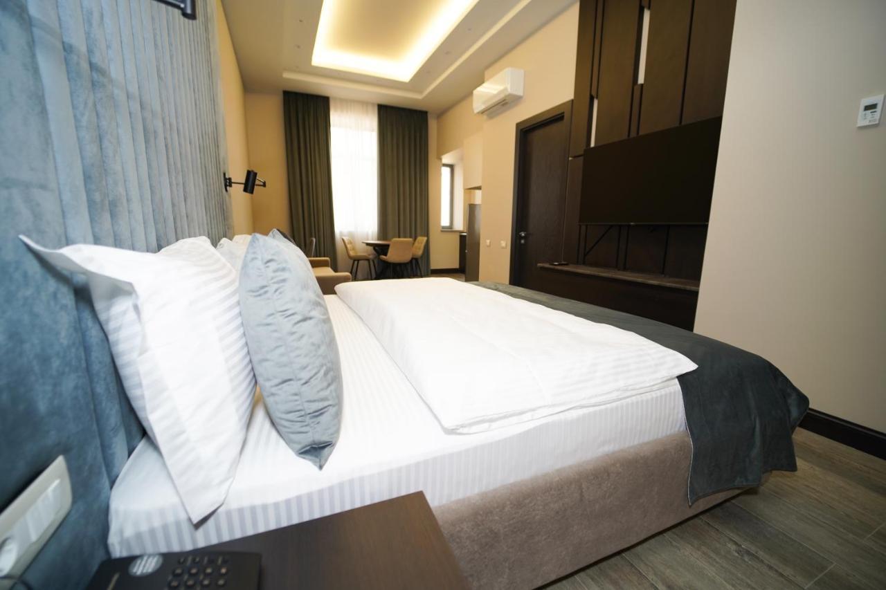 Soho Hotel City Centre Jerevan Buitenkant foto