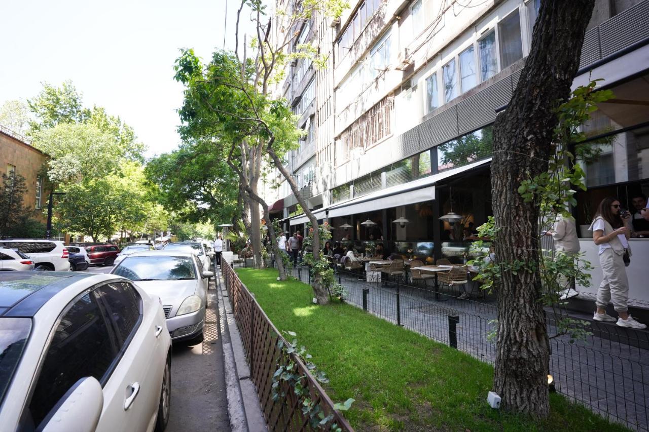Soho Hotel City Centre Jerevan Buitenkant foto