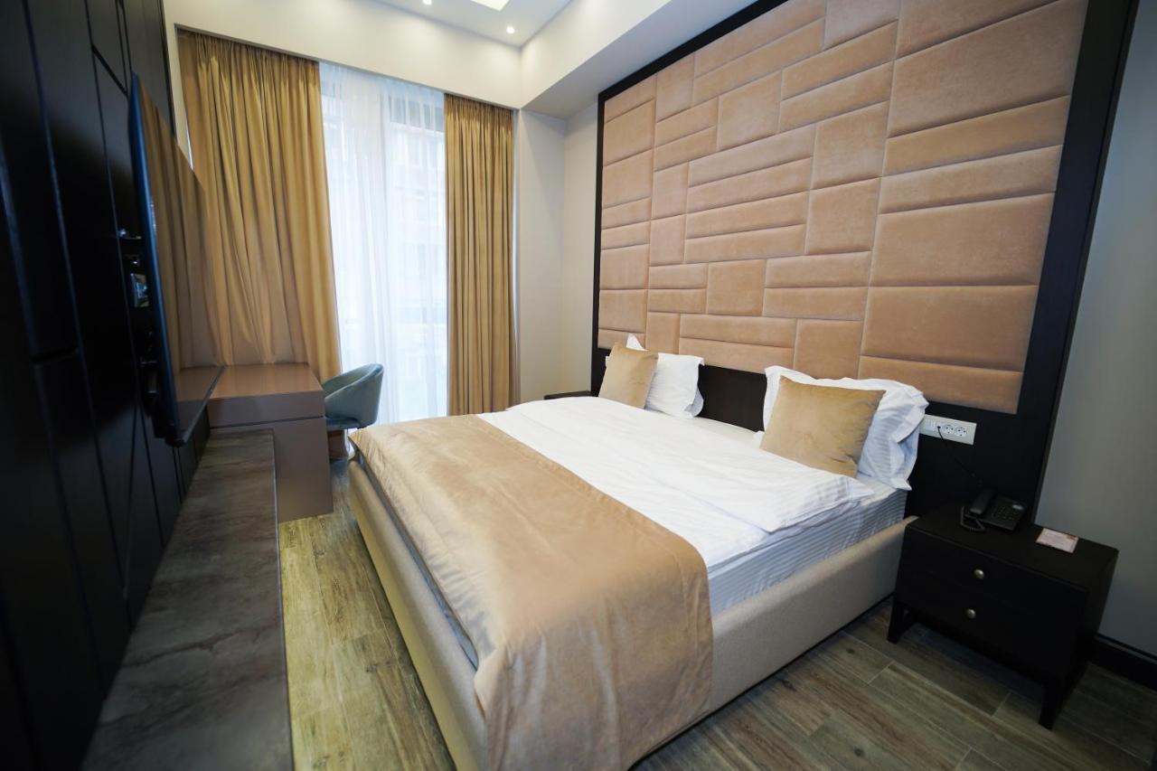 Soho Hotel City Centre Jerevan Buitenkant foto