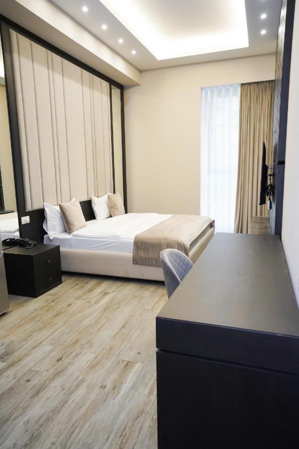Soho Hotel City Centre Jerevan Buitenkant foto