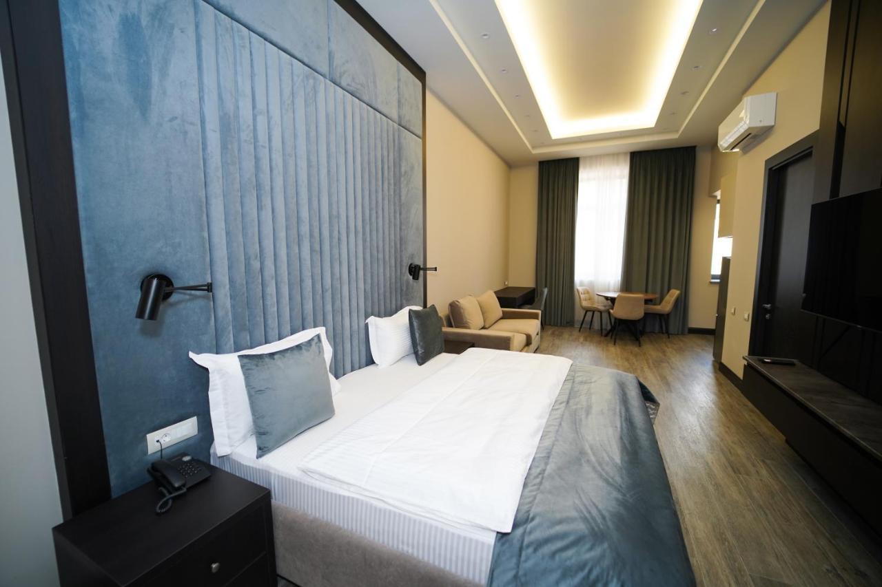 Soho Hotel City Centre Jerevan Buitenkant foto
